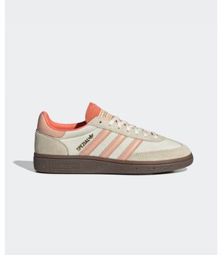 JI2649_1_FOOTWEAR_Photography_Side-Lateral-Center-View_grey.jpg
