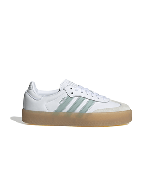 JP5609_1_FOOTWEAR_Photography_Side-Lateral-Center-View_white