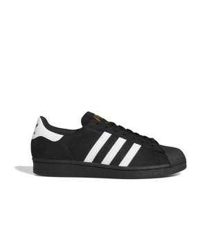 FV0321_1_FOOTWEAR_Photography_Side-Lateral-Center-View_white