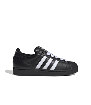 JK4970_1_FOOTWEAR_Photography_Side-Lateral-Center-View_white