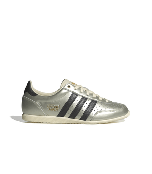 JS4015_1_FOOTWEAR_Photography_Side-Lateral-Center-View_white