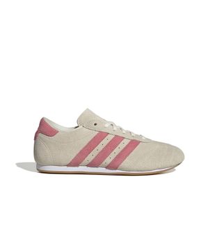 JQ3518_1_FOOTWEAR_Photography_Side-Lateral-Center-View_white