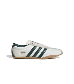 JP9705_1_FOOTWEAR_Photography_Side-Lateral-Center-View_white