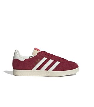 IF9652_1_FOOTWEAR_Photography_Side-Lateral-Center-View_white