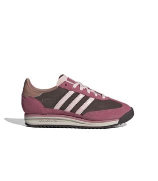 JP5200_1_FOOTWEAR_Photography_Side-Lateral-Center-View_white