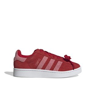IF9637_1_FOOTWEAR_Photography_Side-Lateral-Center-View_white