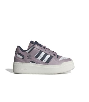 ID0397_1_FOOTWEAR_Photography_Side-Lateral-Center-View_white