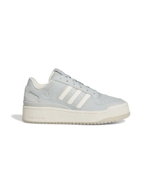 IG3972_1_FOOTWEAR_Photography_Side-Lateral-Center-View_white